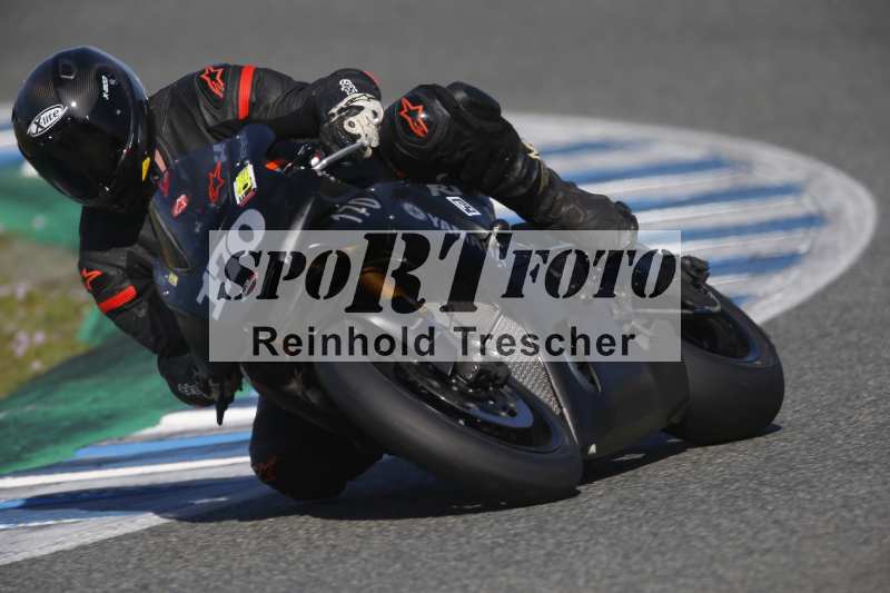 /Archiv-2024/02 29.01.-02.02.2024 Moto Center Thun Jerez/Gruppe schwarz-black/170